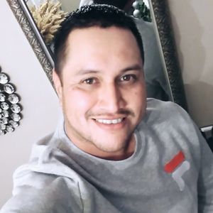 Meet your Posher, Manuel